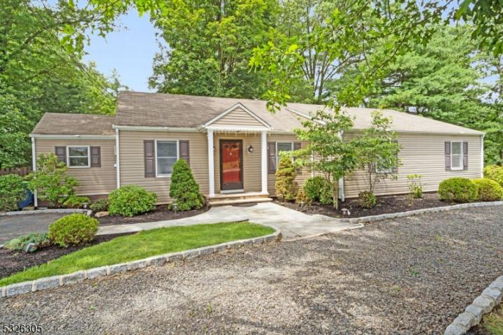 Photo of 261 Milltown Road, Bridgewater NJ