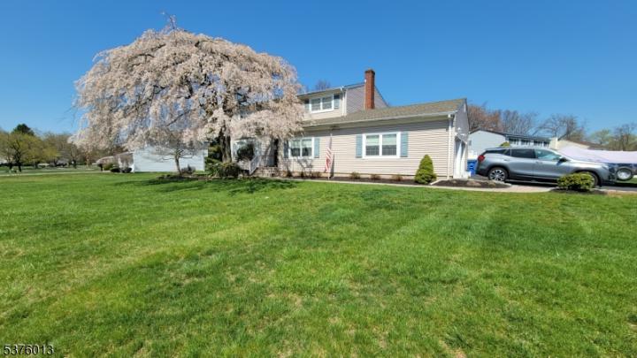 Photo of 14 Susan Drive, Franklin NJ