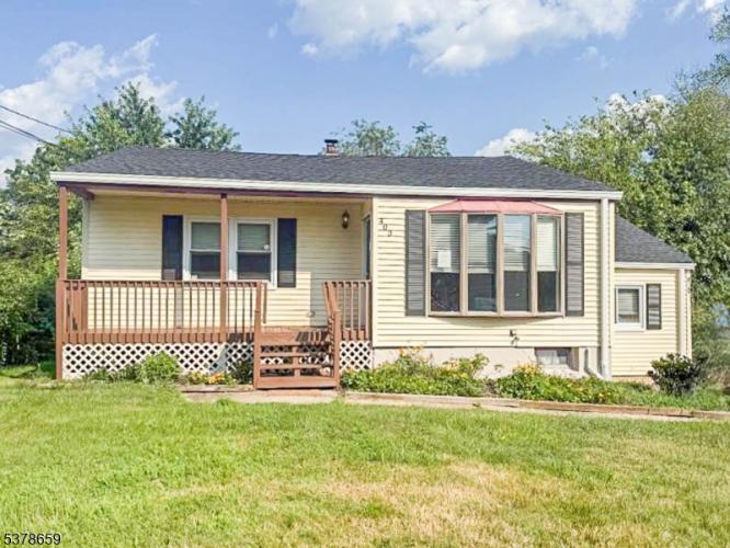 Photo of 403 Girard Avenue, Franklin NJ