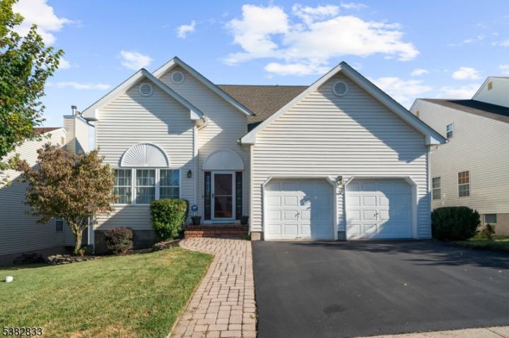 Photo of 18 Freeman Lane, Bridgewater NJ