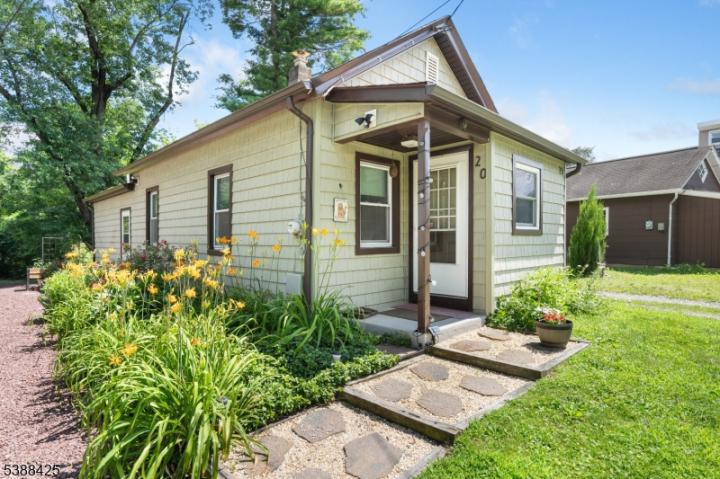 Photo of 20 Princeton Avenue, Rocky Hill NJ