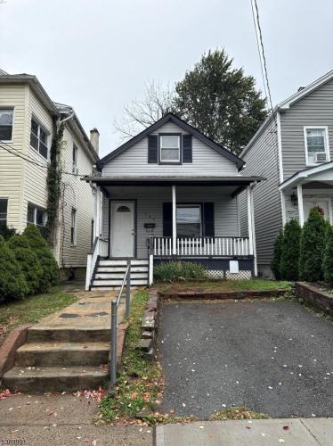 Photo of 126 Duer Street, North Plainfield NJ