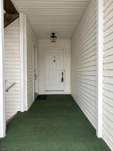 Photo of 71 Alexandria Way