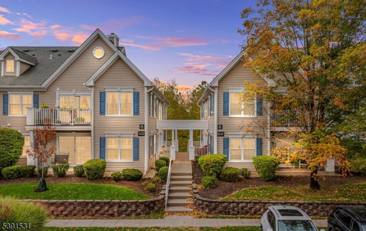 Photo of 615 Magnolia Lane, Branchburg NJ