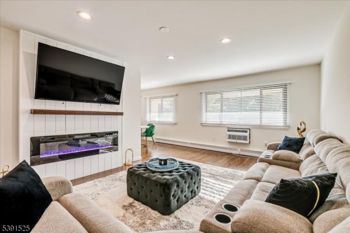 Photo of 401 Us Highway Rt 22 U 26h H, North Plainfield NJ