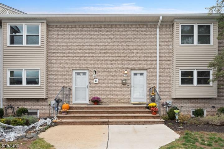 Photo of 919 Robin Road, Hillsborough NJ