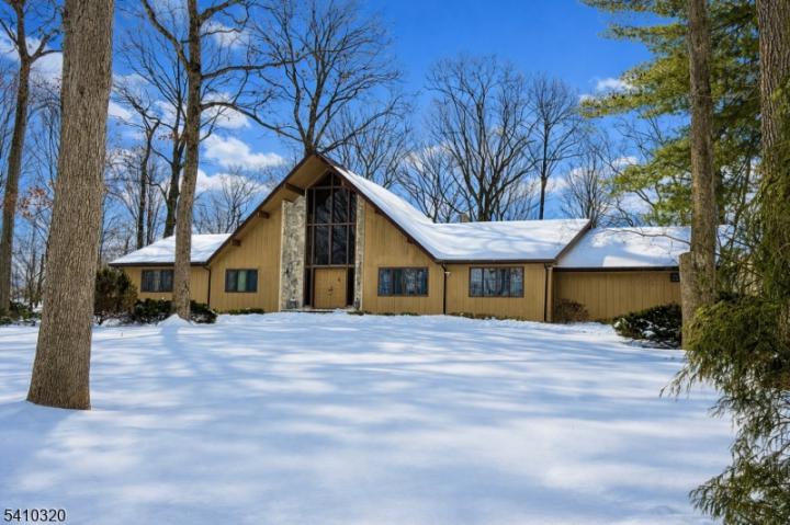 Photo of 137 High Oaks Drive