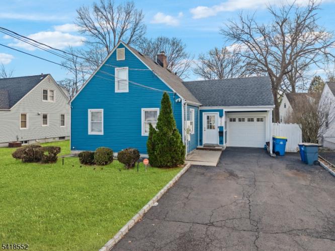 Photo of 335 Glendale Road, North Plainfield NJ