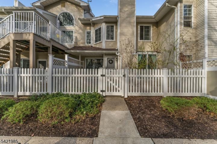 Photo of 7 Quincy Court