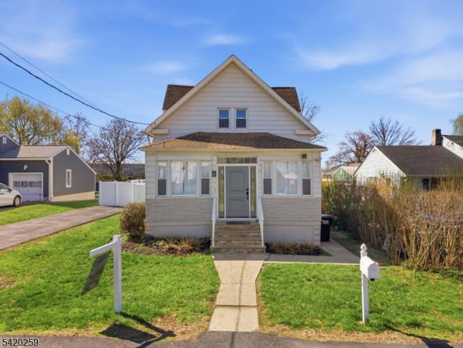 Photo of 548 Bridgewater Avenue