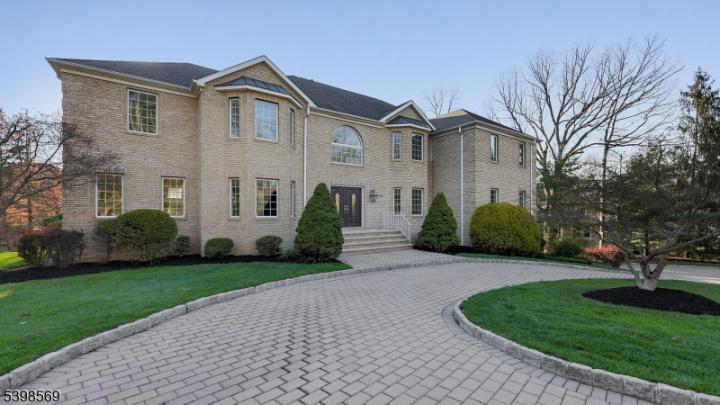 Photo of 156 Washington Drive