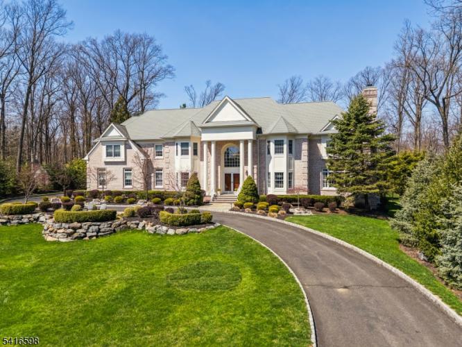 Photo of 55 Deer Run, Watchung NJ