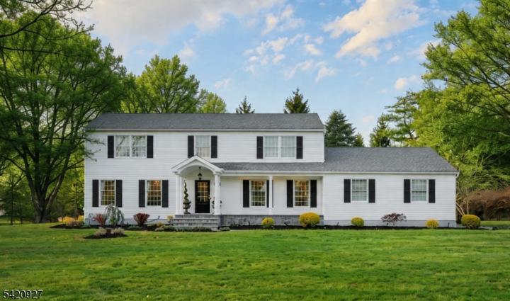 Photo of 12 Buttonwood Court