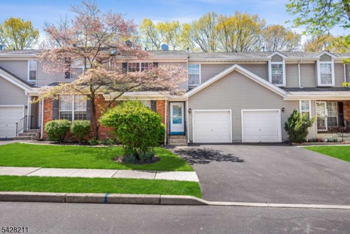 Photo of 150 Nantwich Court, Franklin NJ
