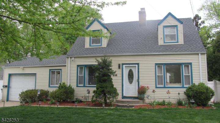 Photo of 815 Mountain Avenue, Bound Brook NJ