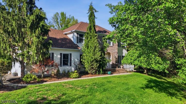 Photo of 1116 Van Arsdale Drive, Branchburg NJ