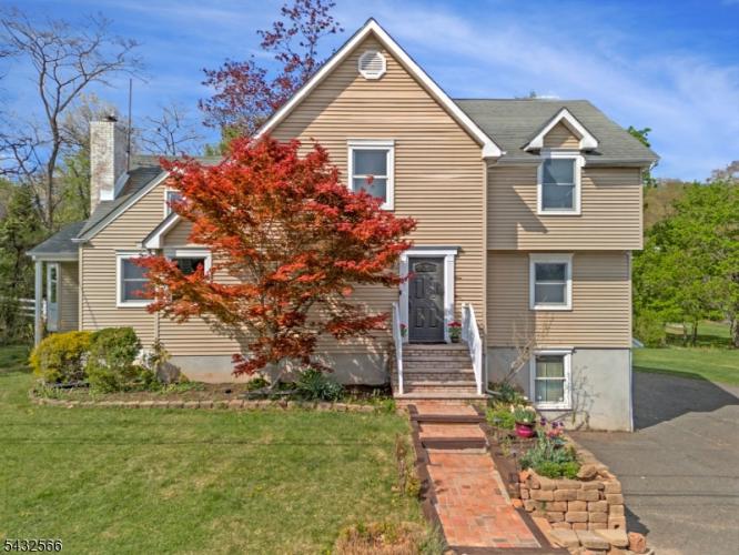 Photo of 1939 Fieldstone Road