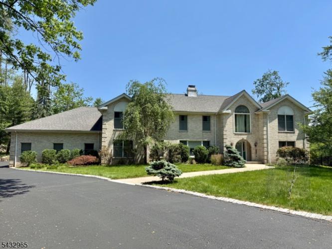Photo of 60 Evergreen Lane, Watchung NJ