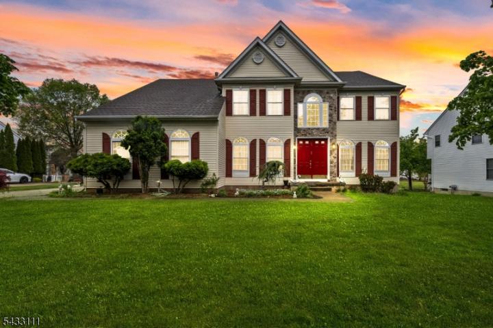 Photo of 10 Julie Court, Franklin NJ
