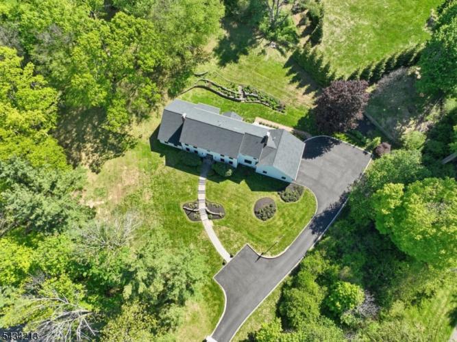 Photo of 210 Mendham Road, Bernardsville NJ