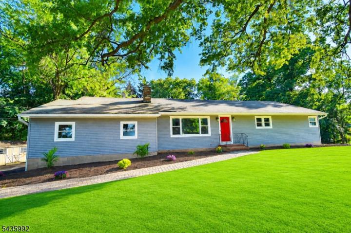 Photo of 567 Foothill Road