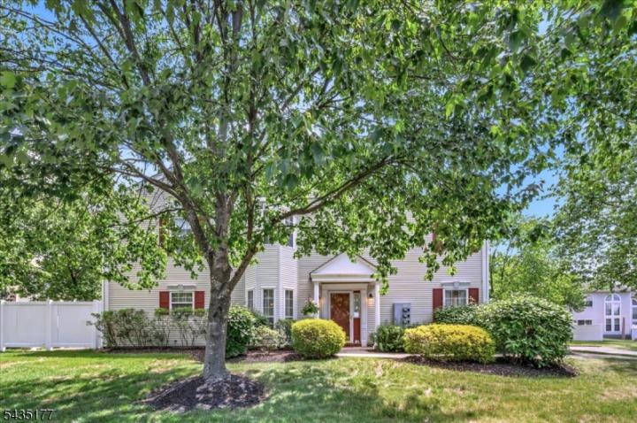 Photo of 279 Janine Way