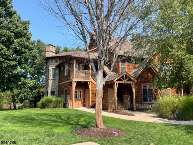 Photo of 3-11 Maple Cres 11