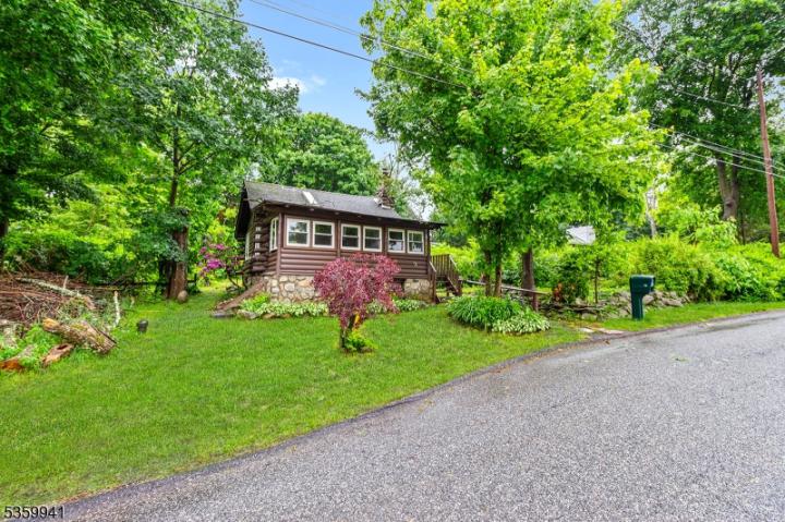 Photo of 13 Alturas Road, Vernon NJ