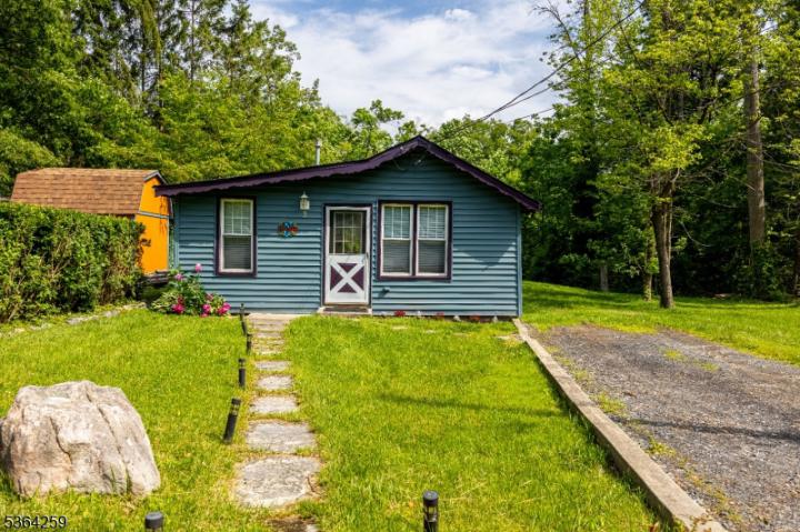 Photo of 3 Brook Lane, Vernon NJ