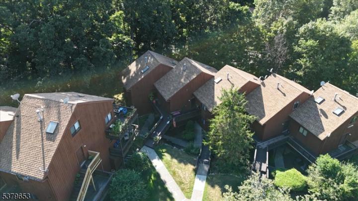 Photo of 4 Sunrise Drive 9