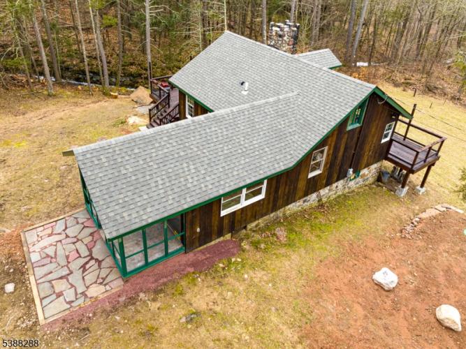 Photo of 19 Twin Brook Drive