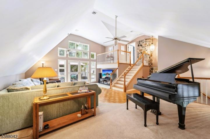 Photo of 155 Glenside Trail