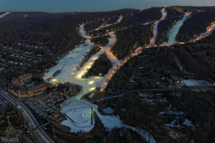 Photo of 200 State Rt 94 215