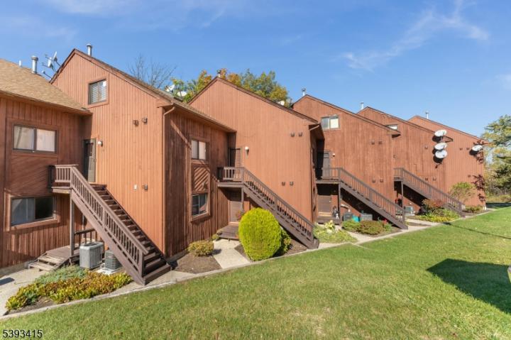 Photo of 7 Arapahoe Drive