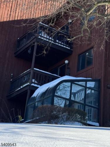 Photo of 4 Red Lodge Drive 7