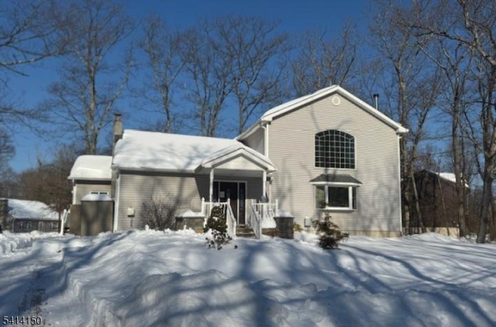 Photo of 8 Lincoln Trail