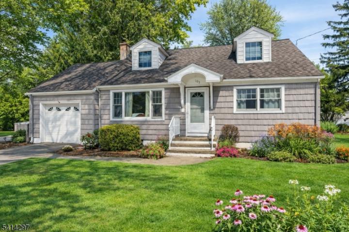 Photo of 103 W Sunset Boulevard