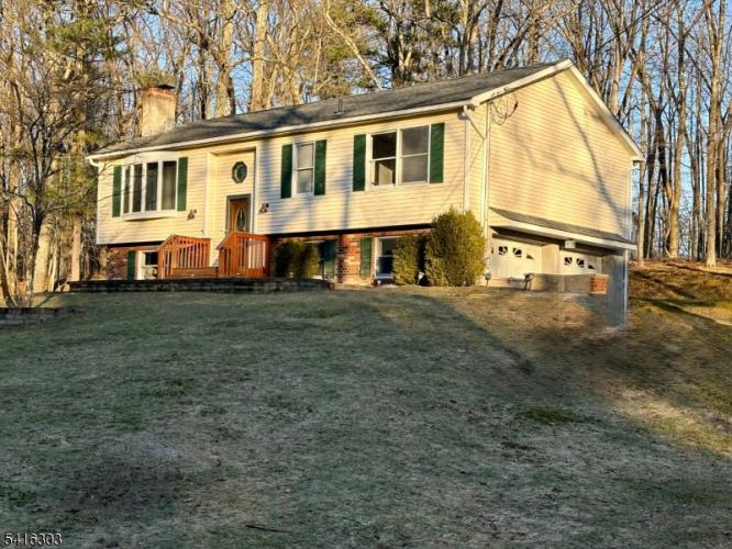 Photo of 5 Piney Road, Montague NJ