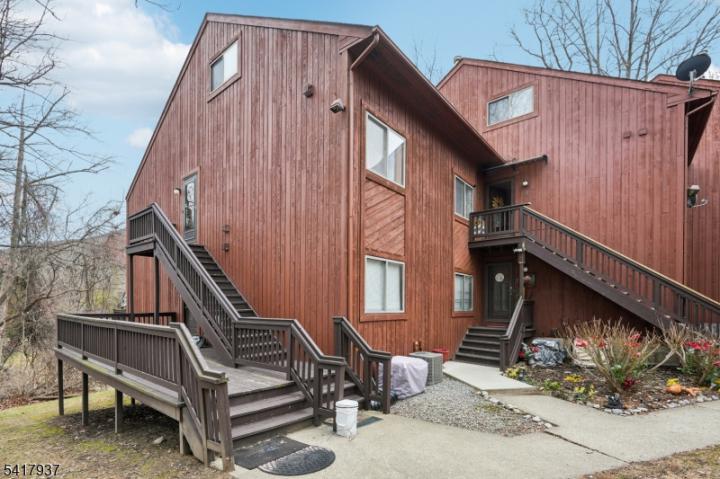 Photo of 8 Baily Bunion Court 2