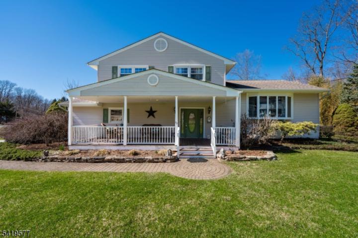 Photo of 27 Adams Drive