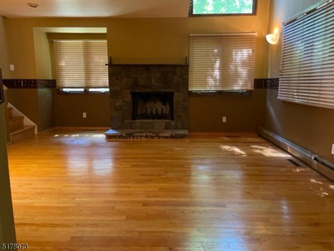 Photo of 17 Village Way