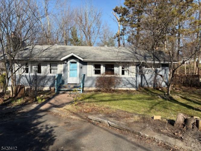 Photo of 8 Beachview Court