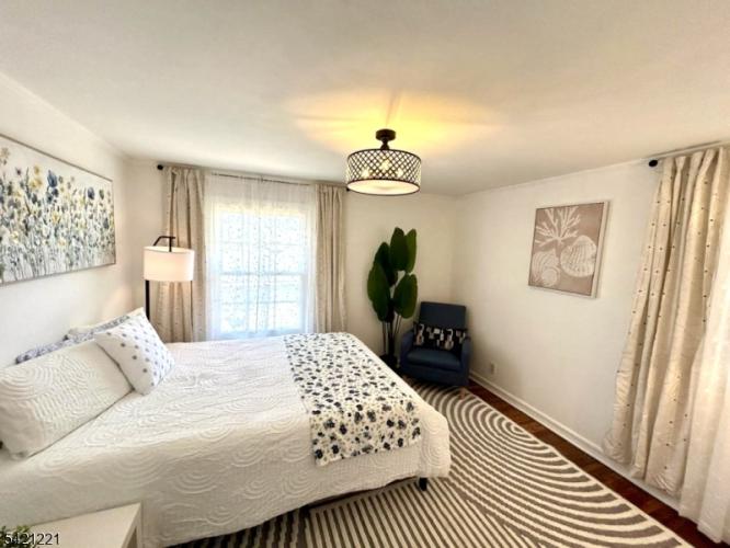 Photo of 29 Oak Tree Lane