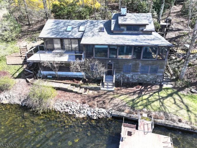 Photo of 56 E Shore Trail, Sandyston NJ