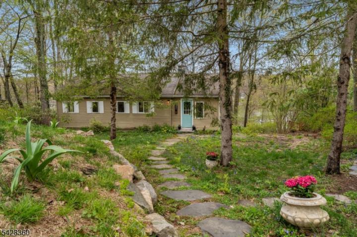 Photo of 351 E Lakeshore Drive, Vernon NJ