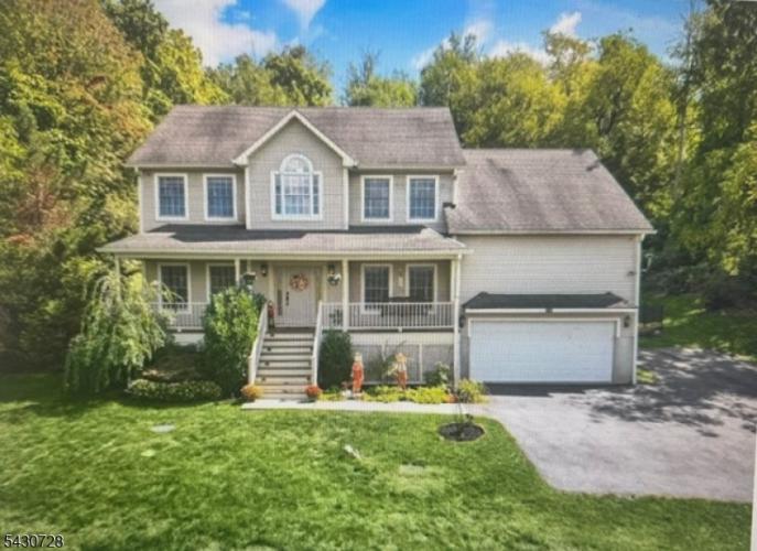 Photo of 332 Lake Wallkill Road