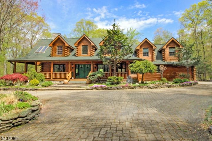 Photo of 31 Kent Road, Hampton NJ