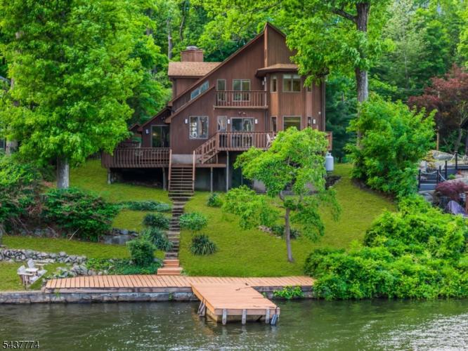 Photo of 209 Squaw Trail, Hopatcong NJ