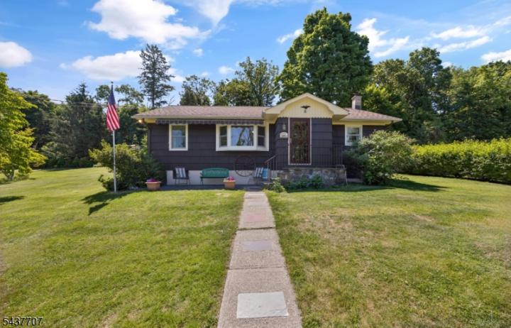 Photo of 6 Odell Road, Vernon NJ