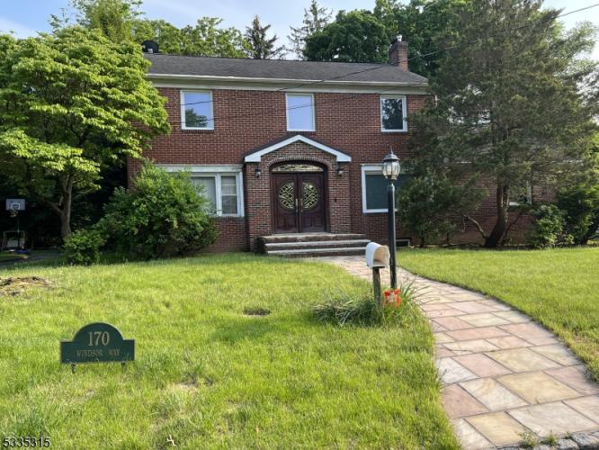 Photo of 170 Windsor Way, Hillside NJ